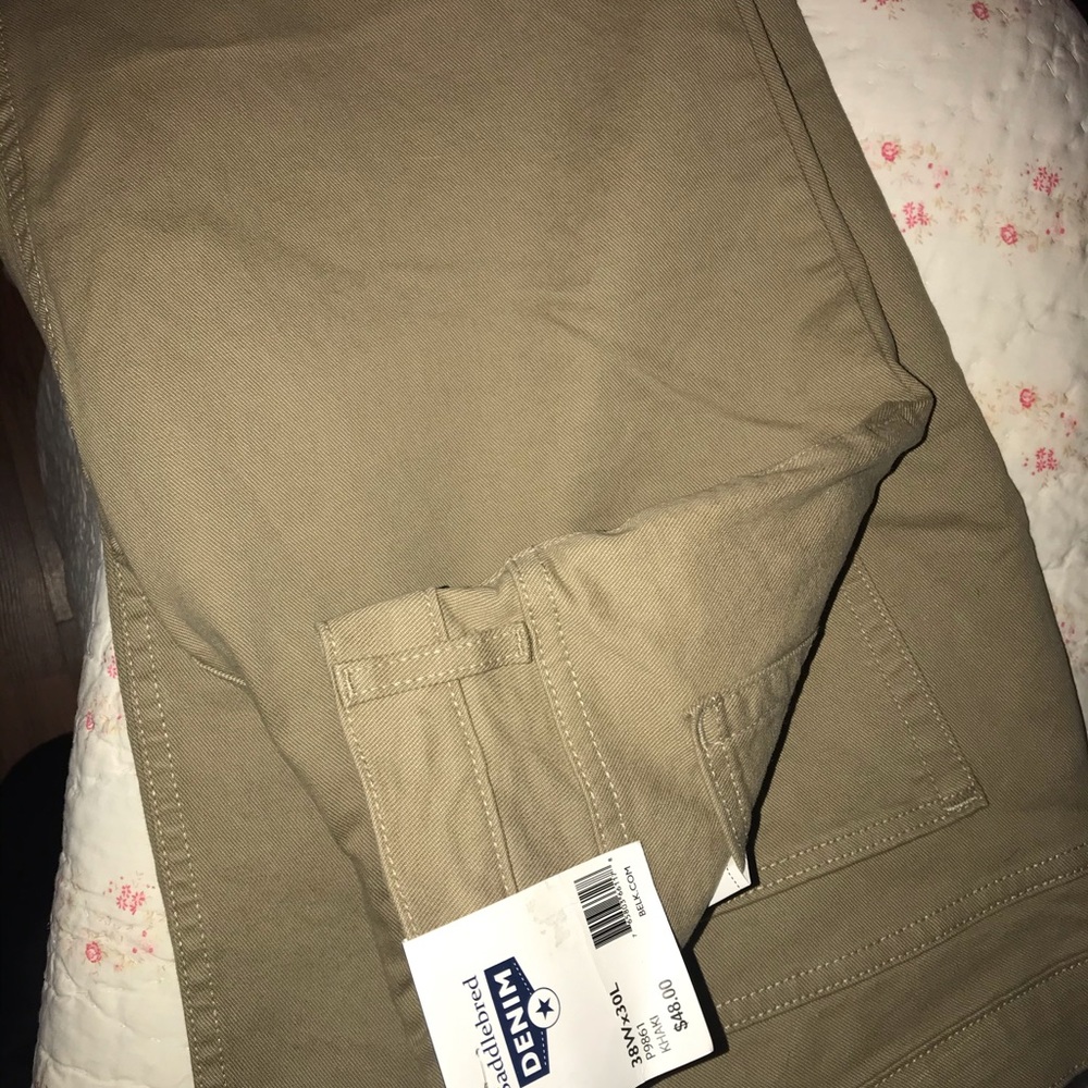Saddlebred Denim Men’s 38W 30L Khaki.  New with tags.